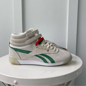 Women’s Reebok High tops Human Rights Now Size 6 NWT